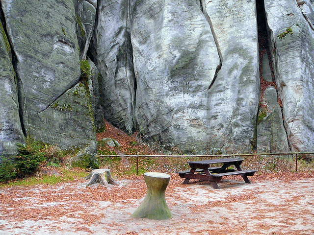 Adršpašské skály – turistické odpočívadlo ve skalním městě