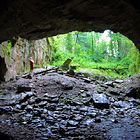 Albeřická jeskyně - vstupní portál, Bischofův lom, Krkonoše.