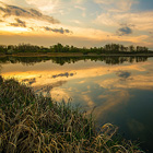 Největší rybník z pozůstalé pernštejnské rybniční soustavy, která byla založena v 16. století za vlády Viléma z Pernštejna. Pro výskyt vzácných ptáků je Bohdanečský rybník chráněn jako národní přírodní rezervace.

