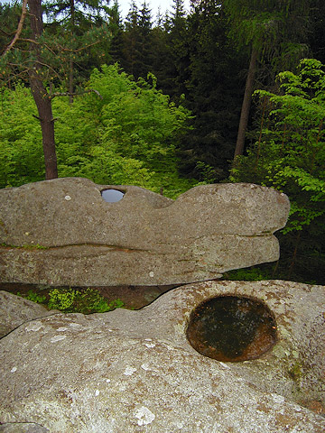Skalní mísy u viklanu Trkal, Česká Kanada