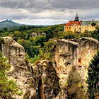 Jeden z nejlépe dochovaných gotických hradů v ČR. Má neobvyklou polohu v zalesněném údolí, čímž je prakticky neviditelný z volné krajiny.

