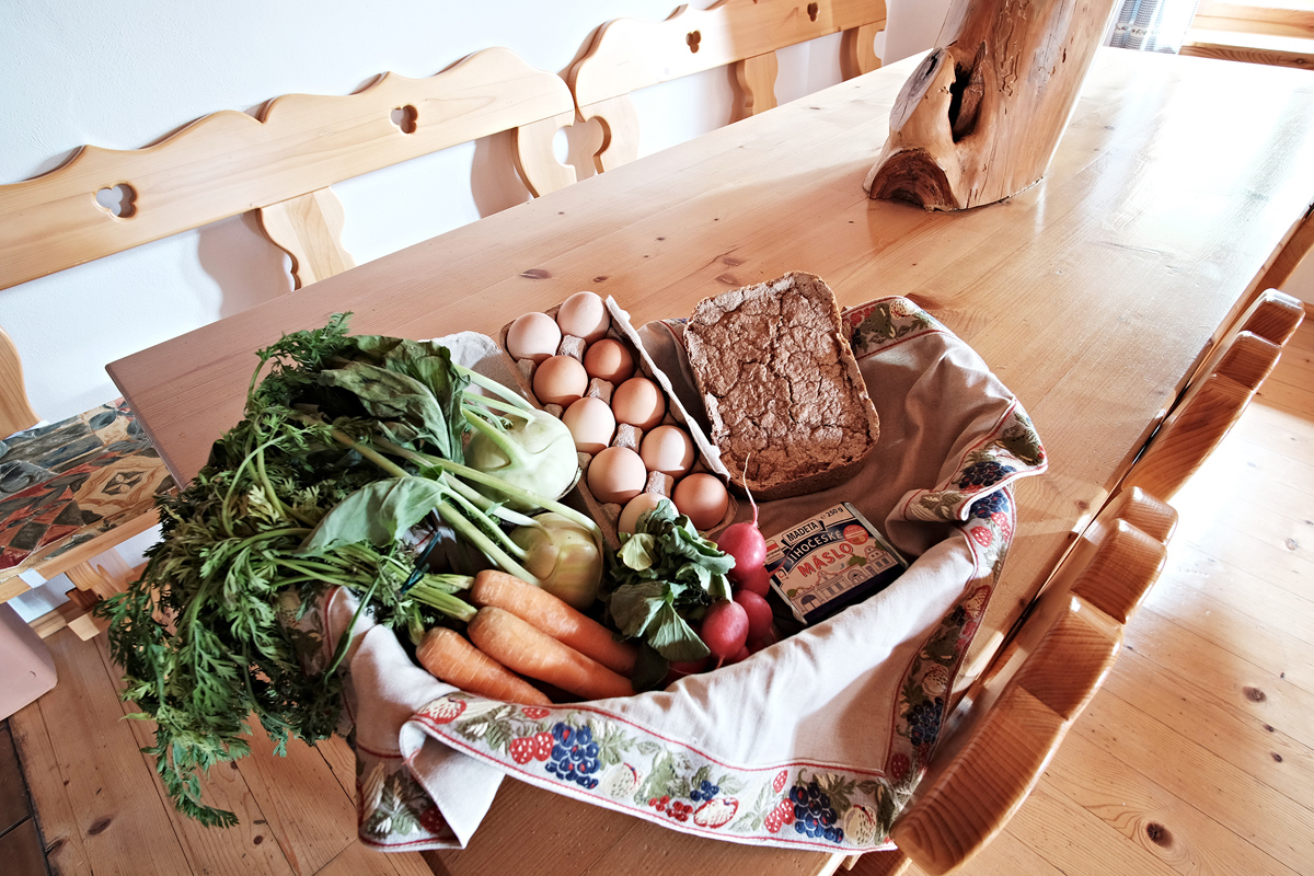 Zelenina z farmářských trhů a kváskový chléb | Štramberk