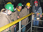Historický důl Kovárna - pohled do důlní šachty.