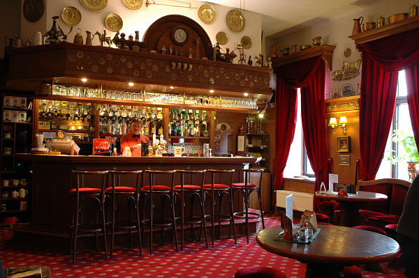 Anglický hotel Drnholec - rustikální bar