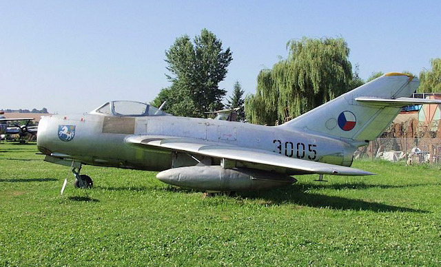 Letoun MiG-15 bis SB (S-103)