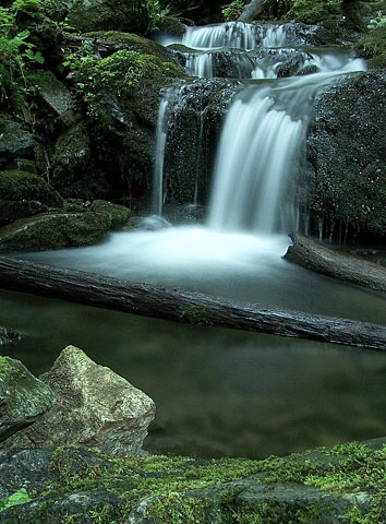 Nýznerovské vodopády - kaskády Stříbrného potoka