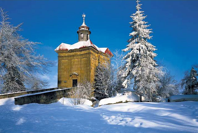 Barokní kaple Hvězda v zimě, Broumovské stěny