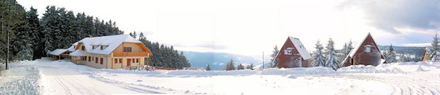Areál penzionu Patrik v zimě, Mikulčin vrch | Bílé Karpaty