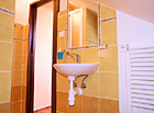 Penzion U Doležalů - koupelna dvoulůžkového pokoje.