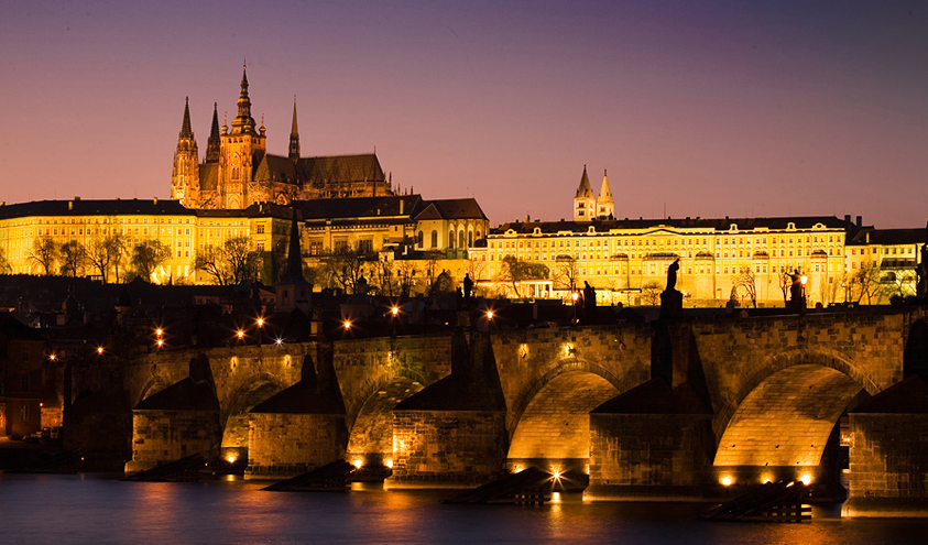 Pražský hrad od Karlova mostu | Praha