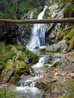 Hluboce zaříznuté kaňonovité údolí Bílého potoka s největším šumavským vodopádem - měří 13 metrů.

