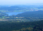 Pod Plechým - výhled na přehradu Lipno, Šumava.
