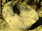 Na kopci Smrkovec, poblíž dvou pískovcových polojeskyní, se nachází kamenný pískovcový blok, opracovaný do podoby mísy. Původ kamene je neznámý, ovšem existují domněnky, že se jedná o tzv. obětní kámen, používaný při dávných pohanských rituálech.

