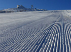 Sjezdovka C. Ski centrum Praděd je nejvýše položený lyžařský areál v ČR – sjezdovky na severním svahu Petrových kamenů leží v nadmořské výšce až 1445 m. Oblasti se příznačně přezdívá moravský ledovec.

