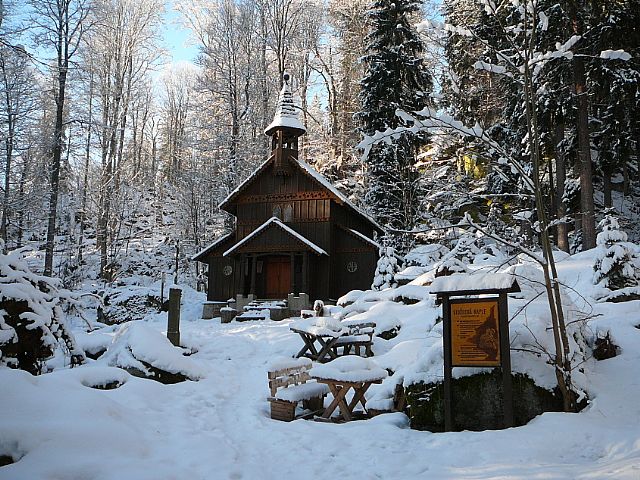 Stožecká kaple v zimě, Šumava