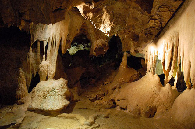 Jeskyně Na Pomezí, Lipová-lázně