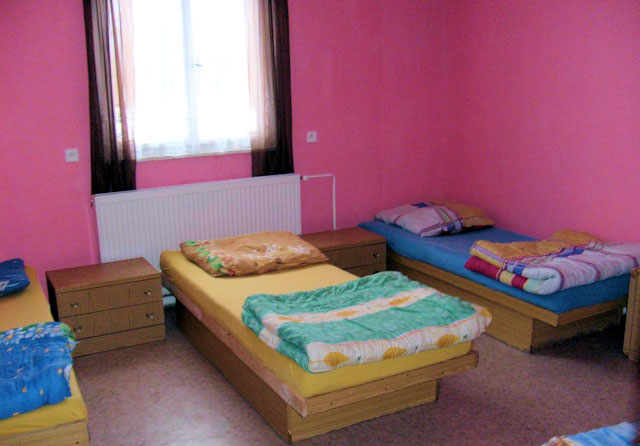 Ubytovna Mšeno – růžový pokoj | ubytování Kokořínsko