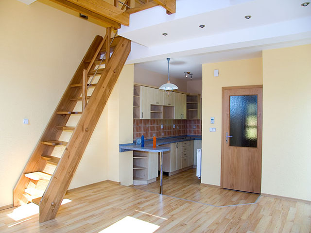 Obývací pokoj a kuchyň v apartmánu