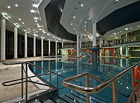 Aquaforum se považuje za nejrozlehlejší a nejhezčí aquapark v českých lázních. Najdete tu 3 vnitřní a 3 venkovní bazény s vodními atrakcemi, vířivky, tobogán, skluzavky, vodní jeskyně, vřídla, masážní lavice, saunu a mnoho dalšího.

