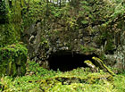 Vstupní portál Albeřické jeskyně, Bischofův lom, Krkonoše.