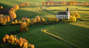 Letecký pohled na kostel sv. Markéty, Šonov
