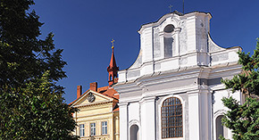 Exteriér kostela sv. Václava, Broumov
