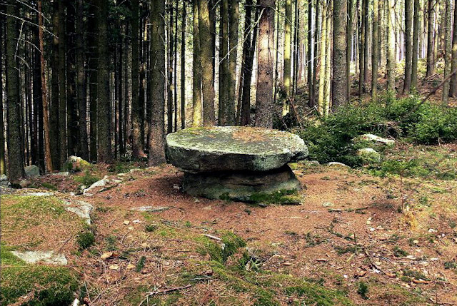 Kamenný stůl, Kunějovské Samoty | Česká Kanada