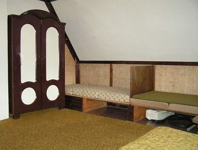 Čtyřlůžkový pokoj v patře chalupy