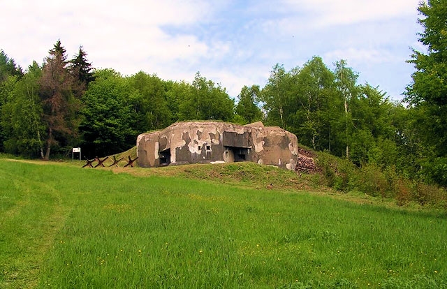 Samostatný pěchotní srub T-S 81a nad pevností Stachelberg