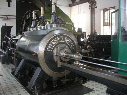 Hornický skanzen Mayrau - těžební stroj Ringhoffer