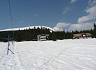 Soukromý lyžařský vlek u Modrodolské boudy.