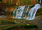 Mumlavské vodopády u Harrachova v Krkonoších představují jedny z nejmohutnějších a nejkrásnějších vodopádů v České republice.

