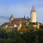 Ve své době jedna z nejvelkolepějších panovnických rezidencí střední Evropy; dnes patří mezi nejstarší, nejvýznamnější a nejlépe poznané královské hrady českého středověku. Hrad dřímá uprostřed lesů v srdci CHKO Křivoklátsko.

