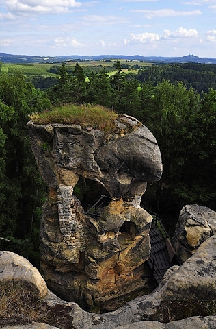 Hrad Rotštejn – skalní okno, Klokočské skály | Český ráj