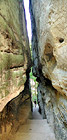 Průchod pod Sfingou, skalní oblast Kapelník | Hruboskalsko.