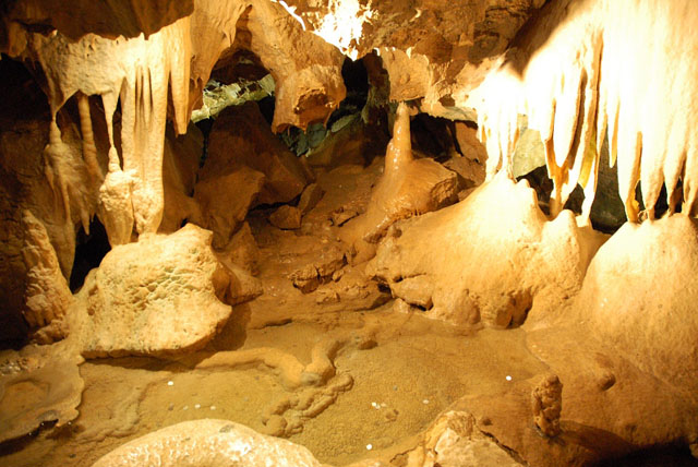 Sintrové jezírko v Jeskyních Na Pomezí
