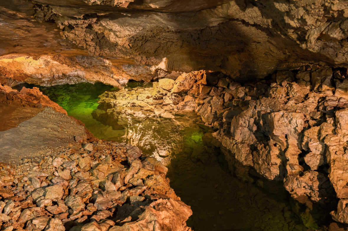 Jeskyně Na Turoldu – jezírko | Pálava