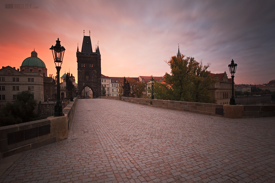 Karlův most nad ránem | Praha