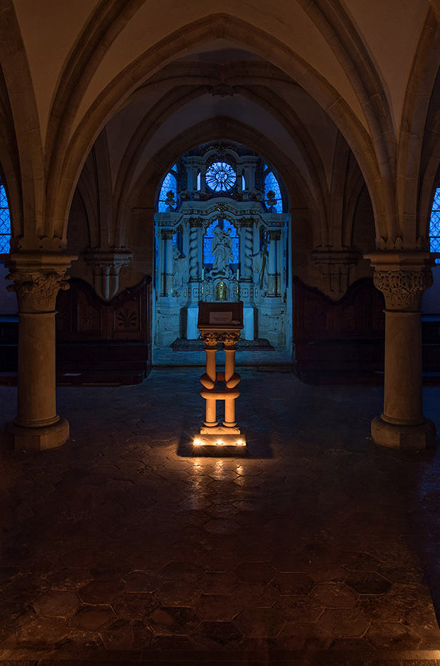 Klášter Osek – románský kamenný pulpit