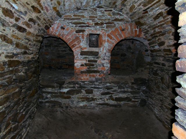 Prubířské pece v historickém podzemí