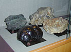 Ukázka minerálů z Karlovarska.