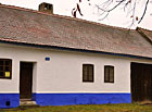 Muzeum je zřízeno v jedné z bývalých stodol ve vlčnovském areálu památek lidového stavitelství.

