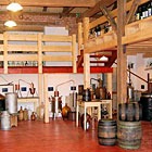 Muzeum lidových pálenic - expozice destilačních přístrojů.