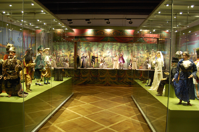 Muzeum loutkařských kultur v Chrudimi – magický svět loutek