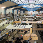 Muzeum schraňuje na 60 tis. předmětů, 135 tis. archiválií a 250 tis. knih. Z nejzajímavějších exponátů tu uvidíte např. 1. automobil Rakousko-Uherska či letoun Kašpar, na němž se vykonal první dálkový let v dějinách českého letectví.


