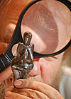 Keramická soška nahé ženy vyrobená z pálené hlíny před cca 30 tisíci až 25 tisíci lety. Byla nalezena dne 13. 7. 1925 při archeologických vykopávkách v popelišti u Dolních Věstonic. Soška je 11,5 cm vysoká a v bocích 4,3 cm široká.

