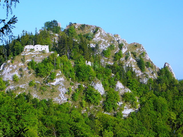 Vršatec se zříceninou hradu | Biele Karpaty