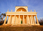 Apollonův chrám, Lednicko-valtický areál.