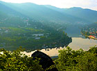 V národní přírodní památce Vrkoč, nedaleko Vaňovského vodopádu, je skalní vyhlídka, ze které se otevírá krásný pohled do údolí Labe.

