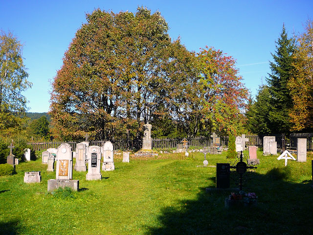 Knížecí Pláně, Šumava - obnovený historický hřbitov